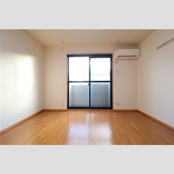 エスポワール102号室 洋室8帖