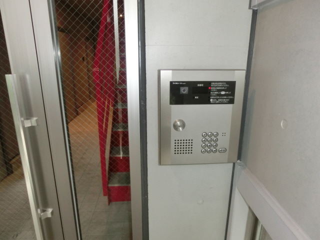 フォレスタ高幡0102号室 オートロツク