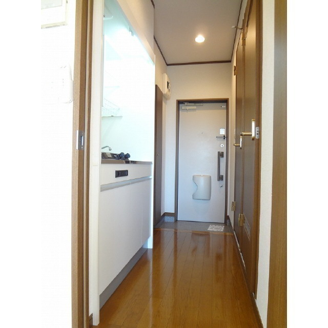 アムール ソレーユ メゾン101号室 玄関