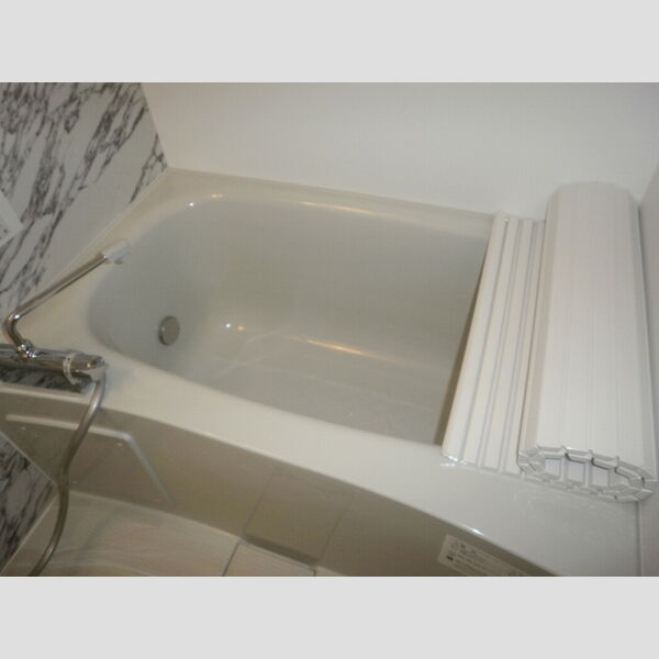 マロン シャトー　A 浴室　追い焚き給湯付