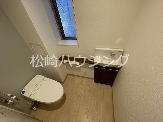 ＴＹ　ＨＯＵＳＥ1階 トイレ