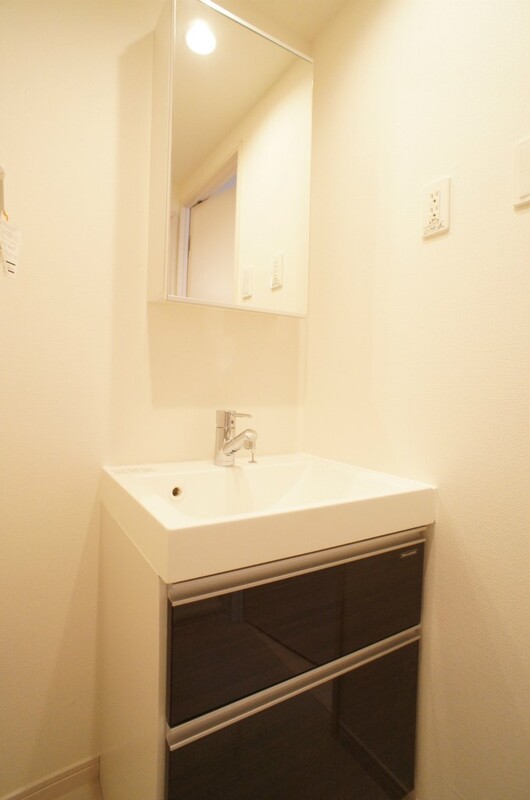 リブリ・ルピア湘南Ⅱ2階 洗面