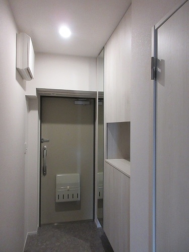 東陽町住宅 玄関　※2025年12月撮影