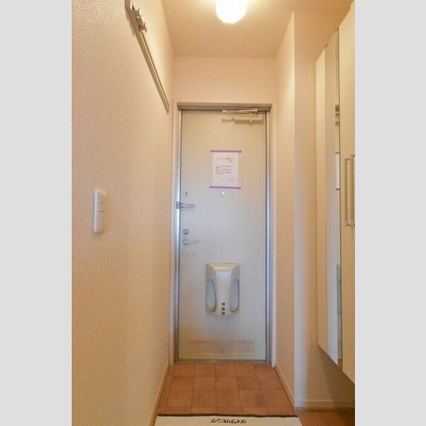 グリーンハイム303号室 玄関