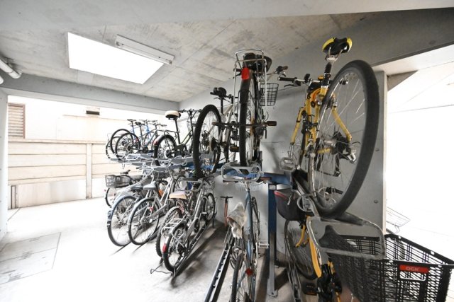 藤和シティコープ新丸子8階 駐輪場