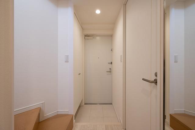 六本木デュープレックスエムズ5階 玄関