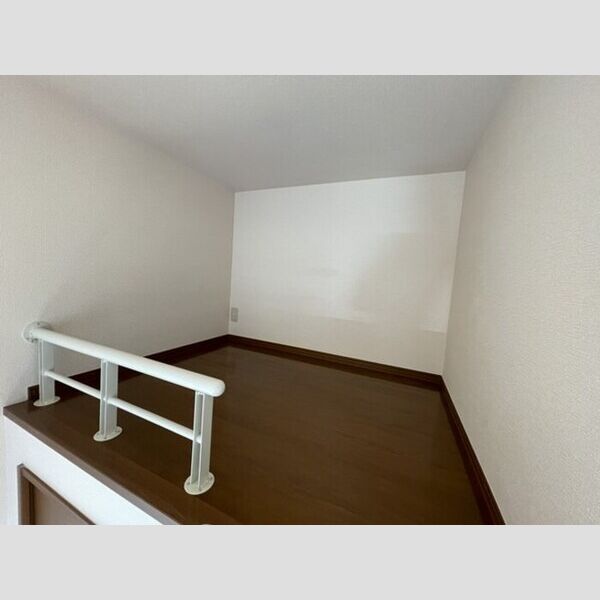 エミネンス上本郷201号室 同建物別部屋の参考画像