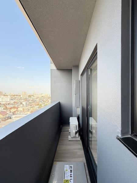 エレミ本蓮沼10階 リビング