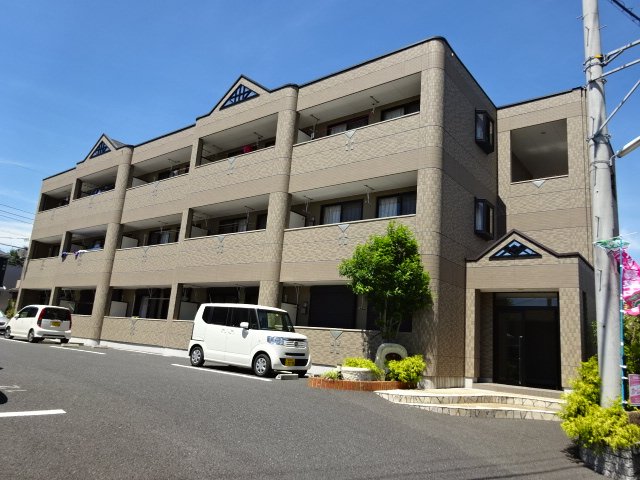 ヴァンベール105号室 外観写真（昼）