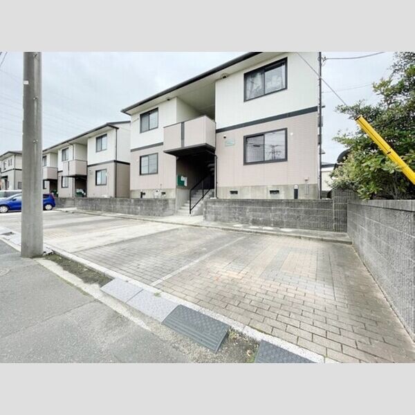 クレールシャンブル　A 駐車場