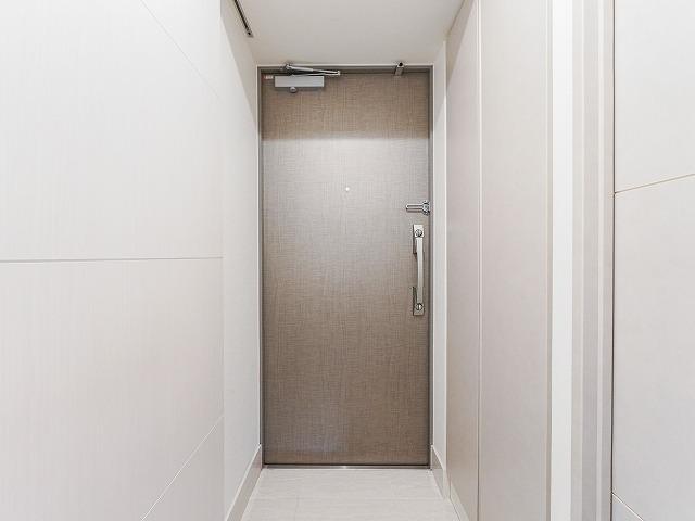 ・ALTERNA亀戸Ⅲ2階 玄関