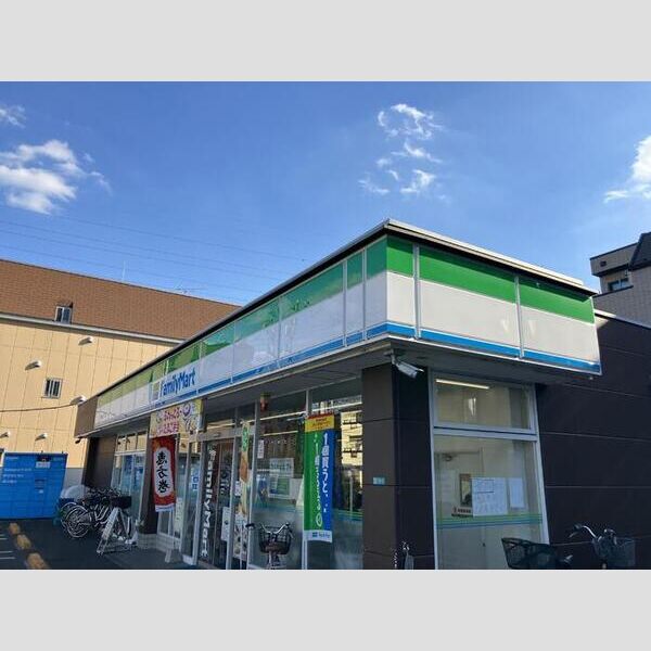 セレスティア柴又Ⅵ ファミリーマート葛飾鎌倉三丁目店　295m