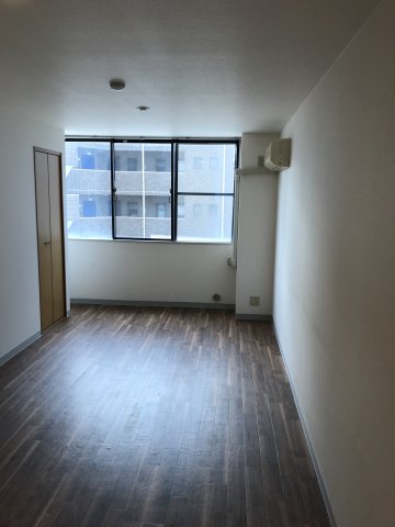 トレンディー辻堂 リビング