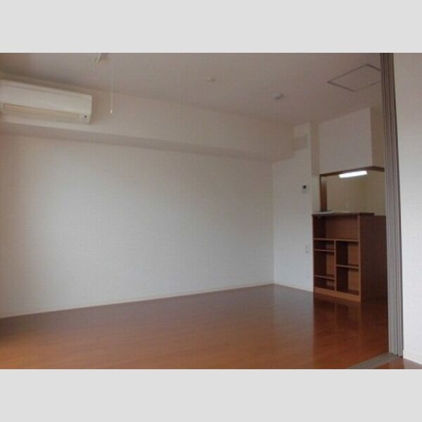 メゾン ド コンフォール203号室 ■10帖のLDKです■