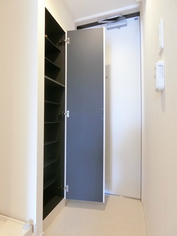 リブリ・ウンレーヴ1階 部屋その他