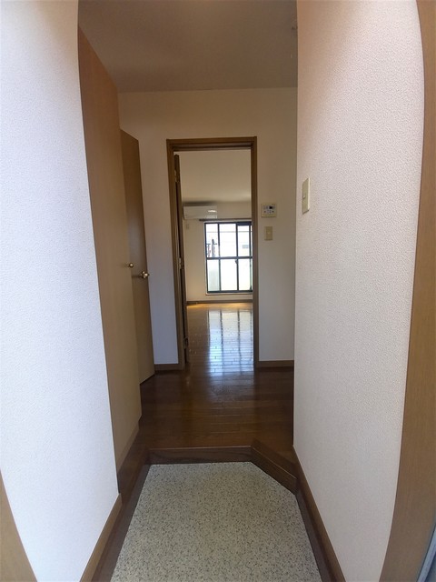 ウイング笠間 玄関