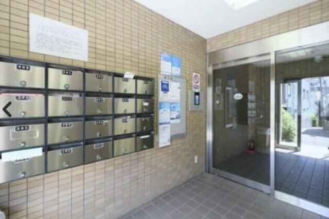 プレール明大前4階 エントランス