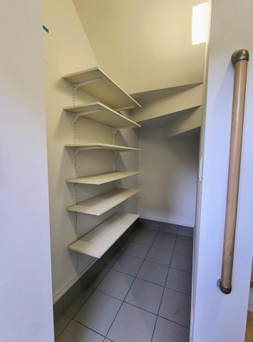 テラス新江古田2B号室 シューズインクローゼット