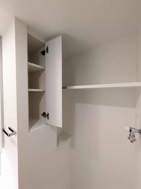 ドゥーエ池袋7階 収納