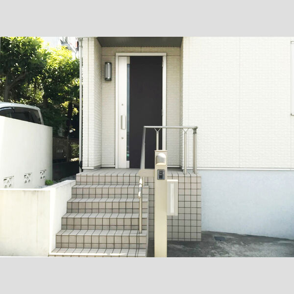 能見台戸建 エントランス