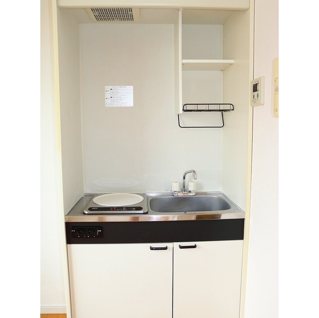 アザレアコート ※他のお部屋の参考写真です