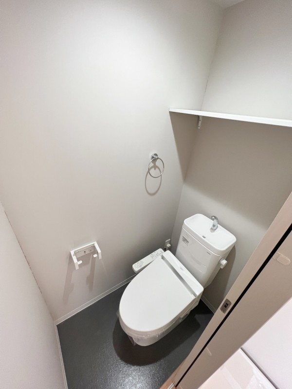 メゾン・ド　練馬3階 トイレ