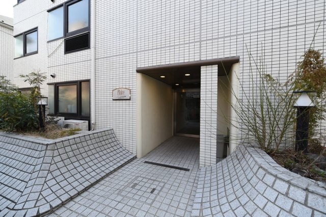 プレール荻窪南 エントランス