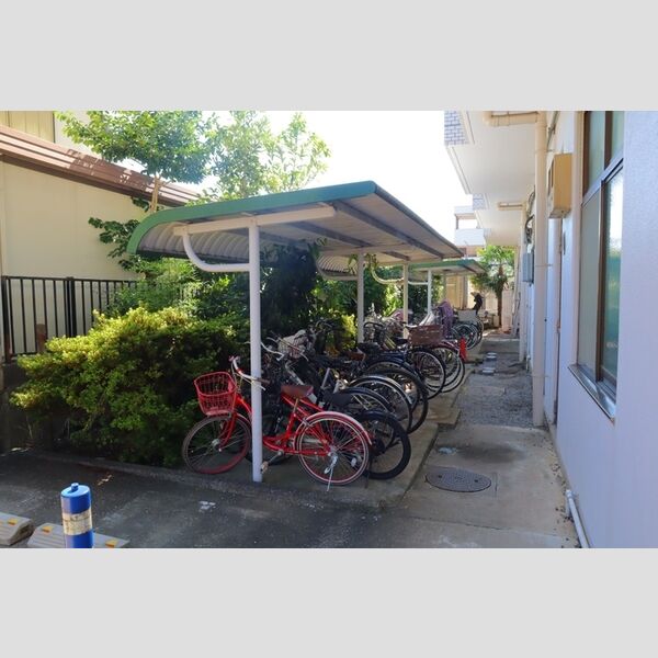 メゾンアルテミス206号室 駐輪場