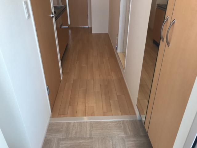 セレニテス 玄関