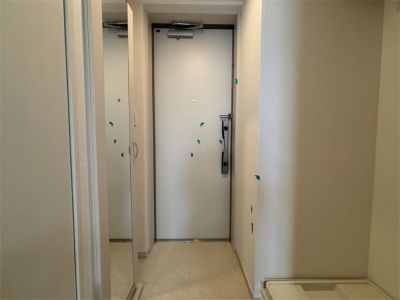 リブリ・エルカーサ亀有1階 玄関