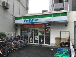 ステージファースト巣鴨 【コンビニエンスストア】ファミリーマート 巣鴨地蔵通り店まで246ｍ