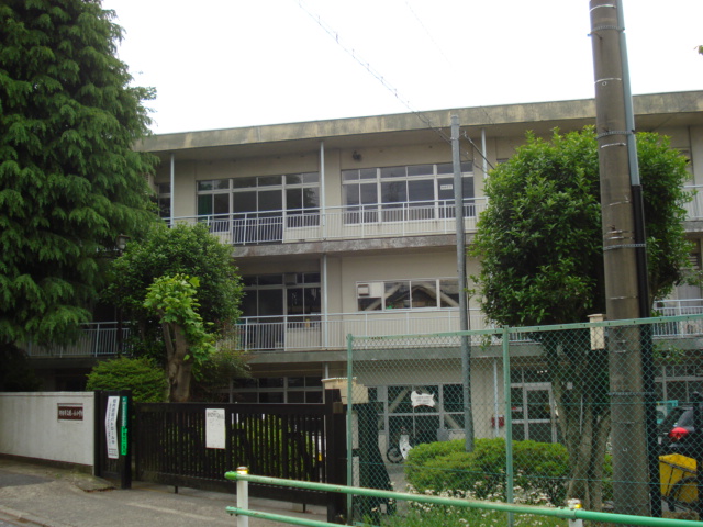 ボヌール・ヴェール 調布市立緑ケ丘小学校まで602ｍ