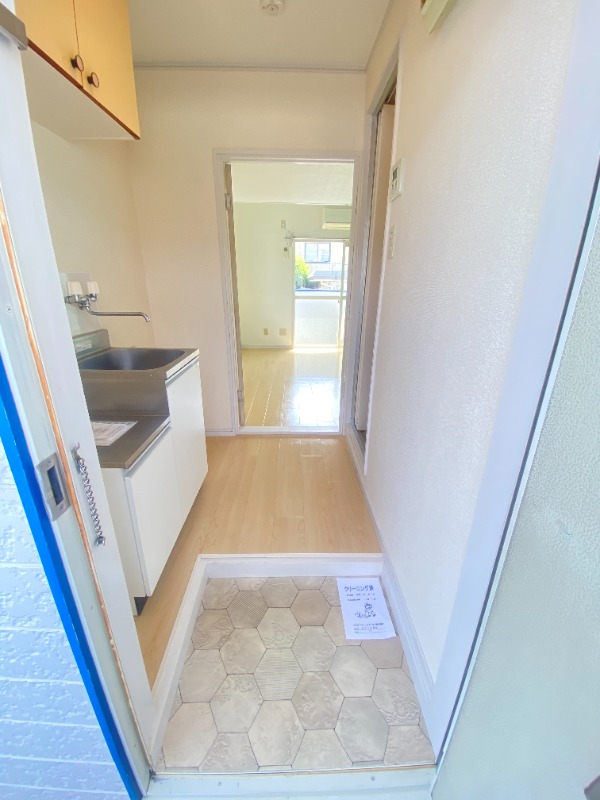 ハイライズA 玄関