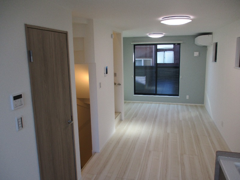 千住大川町戸建て 内観