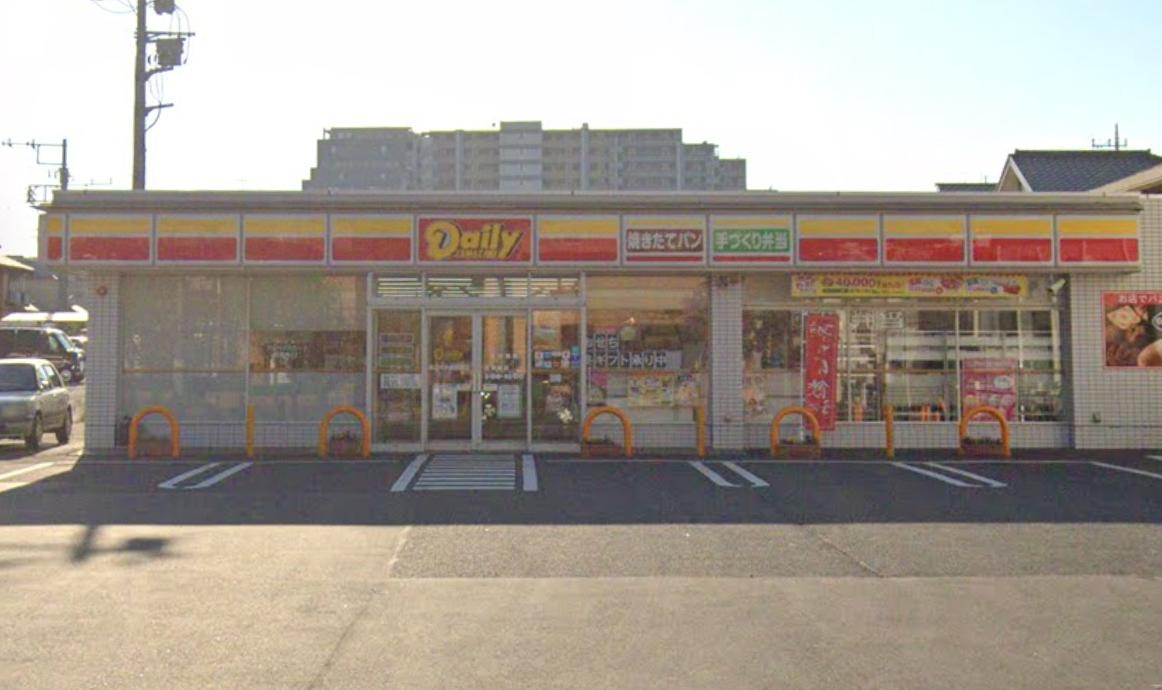 スウィートホーム柏８８Ａ 【コンビニエンスストア】デイリーヤマザキ 流山中央病院前店まで691ｍ