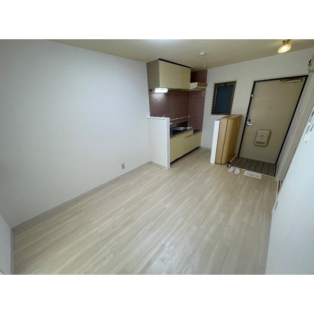 ニュープリンスマンション102号室 内観