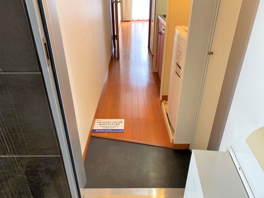 レオパレスリヴェール リビング